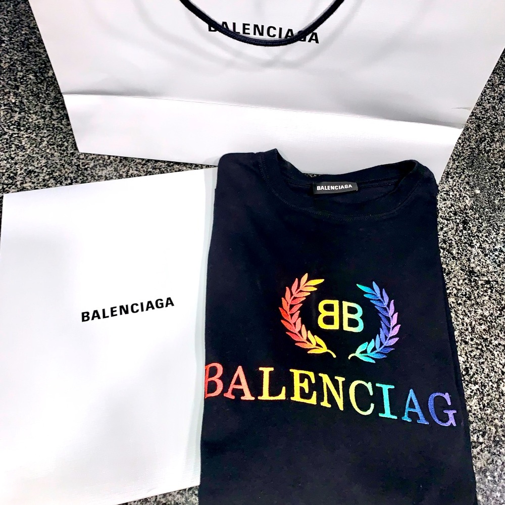 BNMT* MENS Balenciaga Rainbow Logo Embroided Size: XL